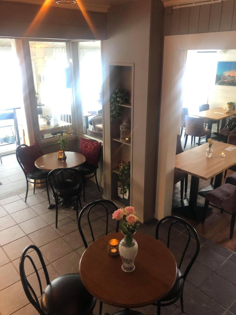 Stryn Kaffebar & Vertshus Exterior foto